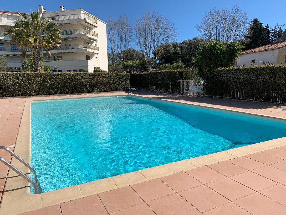 Studio De Standing Climatise, Avec Piscine, Proche De La Mer Fréjus Екстериор снимка